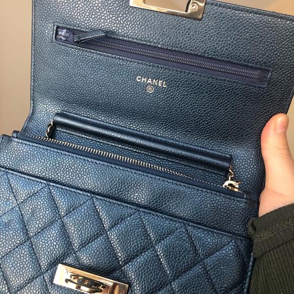 SOLD Chanel wallet on chain WOC Golden Class Navy - Picture 3 of 16